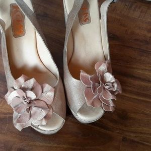 Size 8 platform leather copper gold Kork Ease